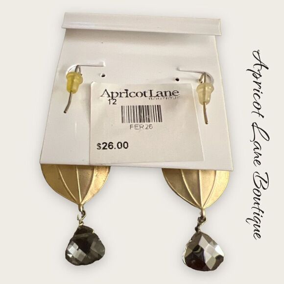 Apricot Lane Boutique Dangle Earrings - Picture 3 of 6